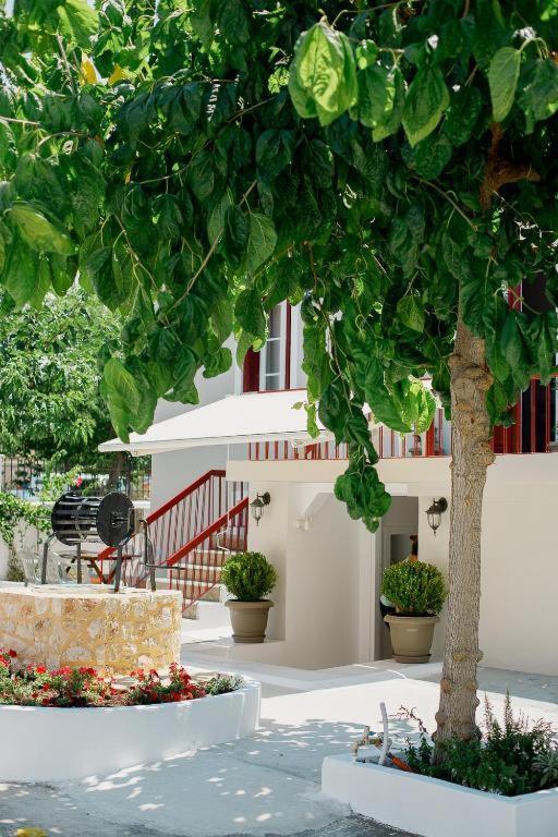 Rooms In Yard Korinth Exterior foto
